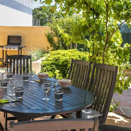 別荘 Holiday Home La Villa Tendre ラシオタ