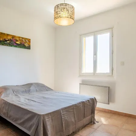 Holiday Home La Villa Tendre 別荘 ラシオタ
