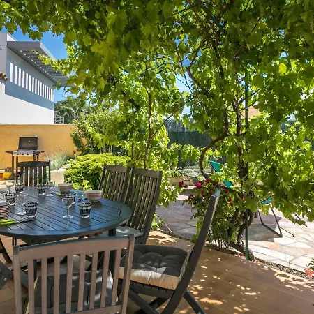 Holiday Home La Villa Tendre 別荘 ラシオタ